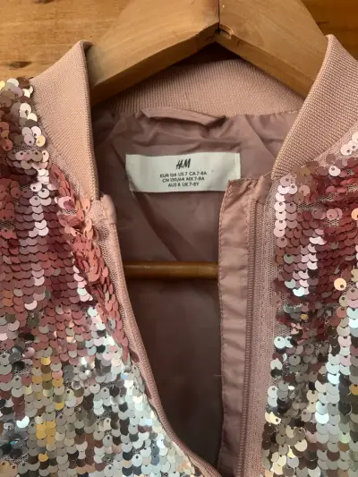 Chaqueta bomber lentejuelas rosadas - miniatura 3