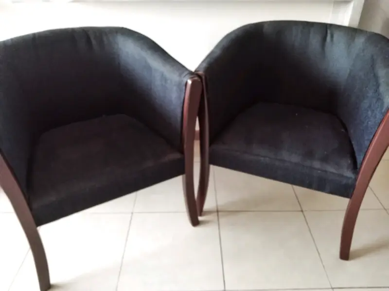 Sitiales negros estilo contemporáneo - 1