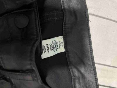 Pantalones negros de cuero sintético - miniatura 2