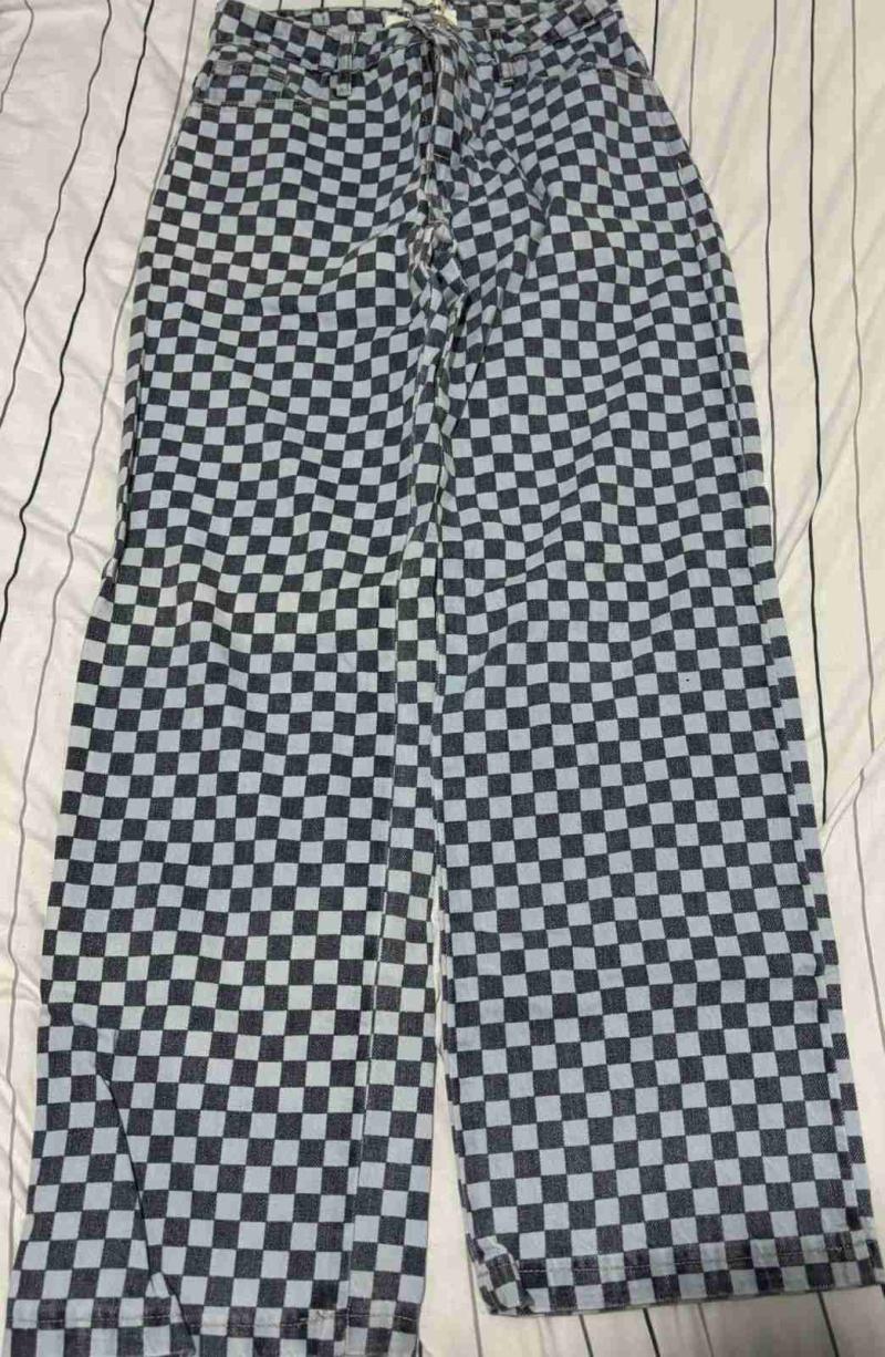 Pantalones a cuadros blanco y negro - 1