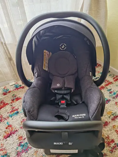 Silla de auto Maxi-Cosi negra - miniatura 3