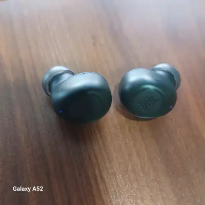 Audífonos JBL Wave Buds negros - miniatura 2