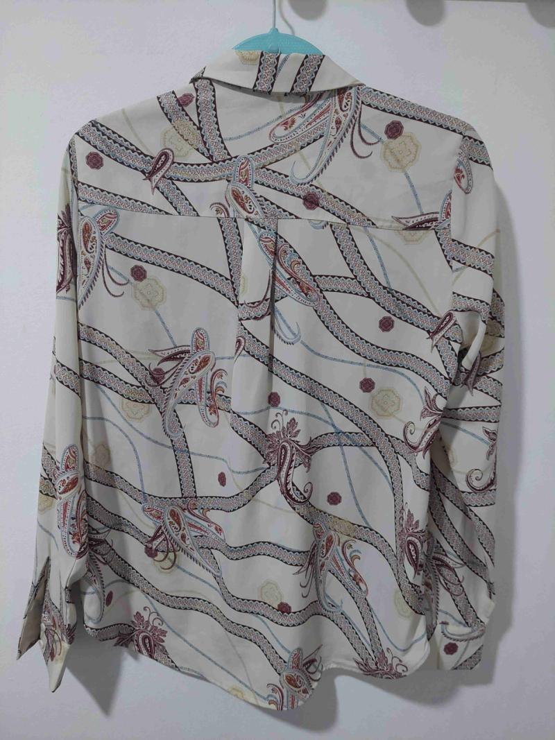 Blusa estampada de seda - 2