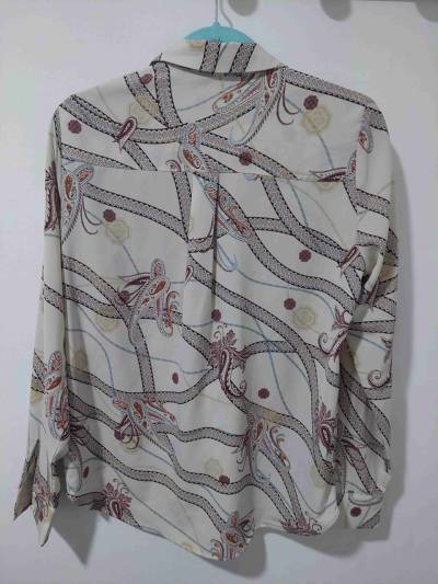 Blusa estampada de seda - miniatura 2