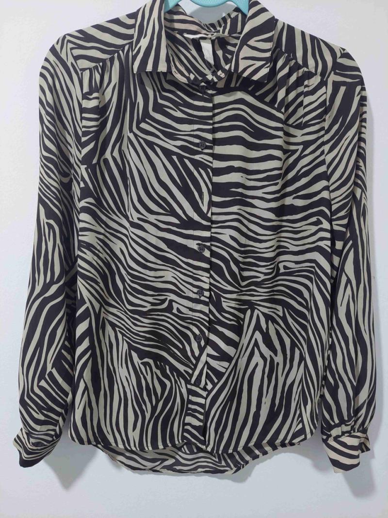 Blusa estampado cebra elegante - 1