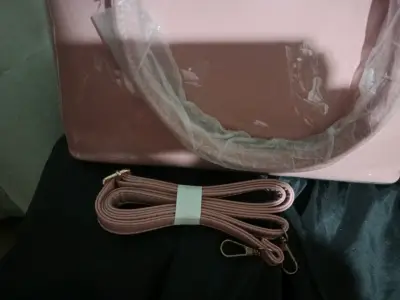 Cartera rosa elegante - miniatura 5
