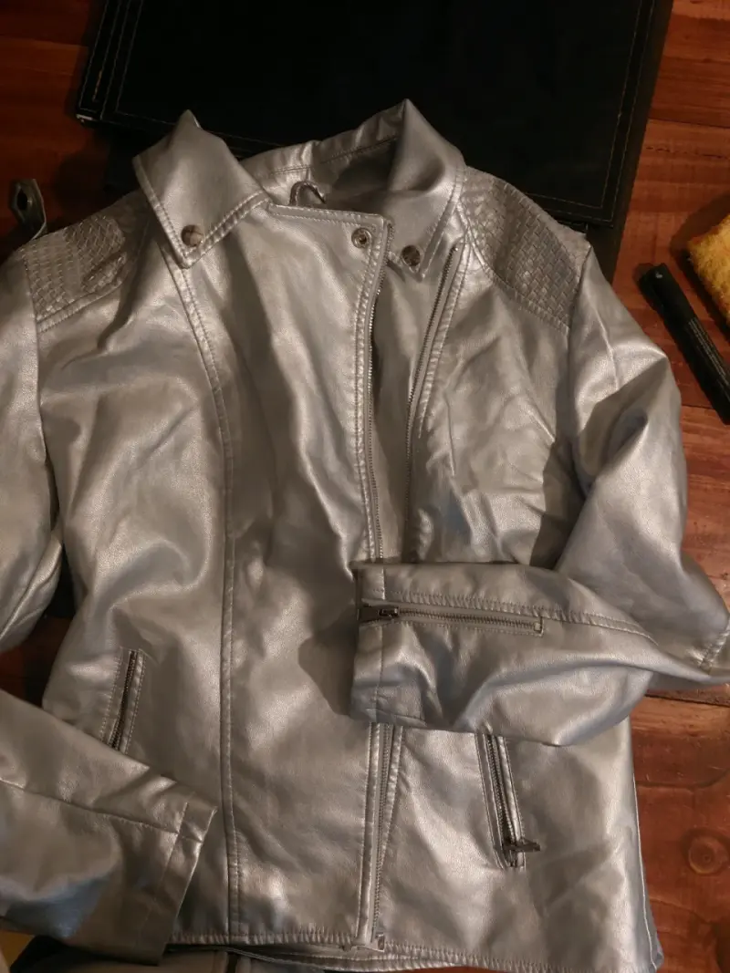 Chaqueta verde con forro de lana - 4