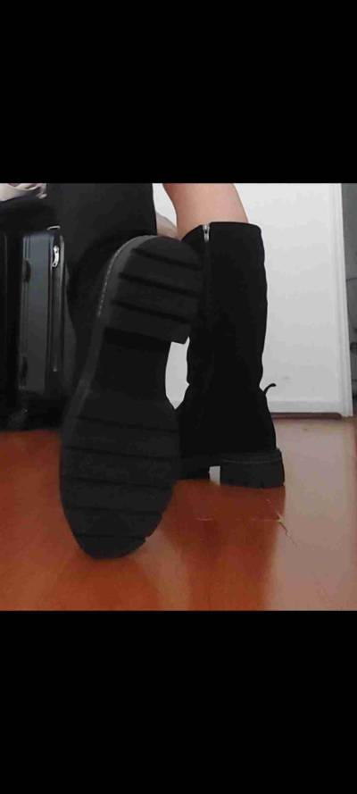 Botas negras de gamuza - miniatura 2