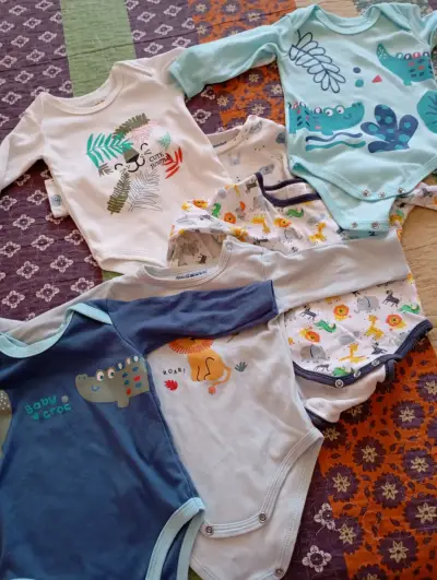 Lote de ropa 6-9 meses - miniatura 4