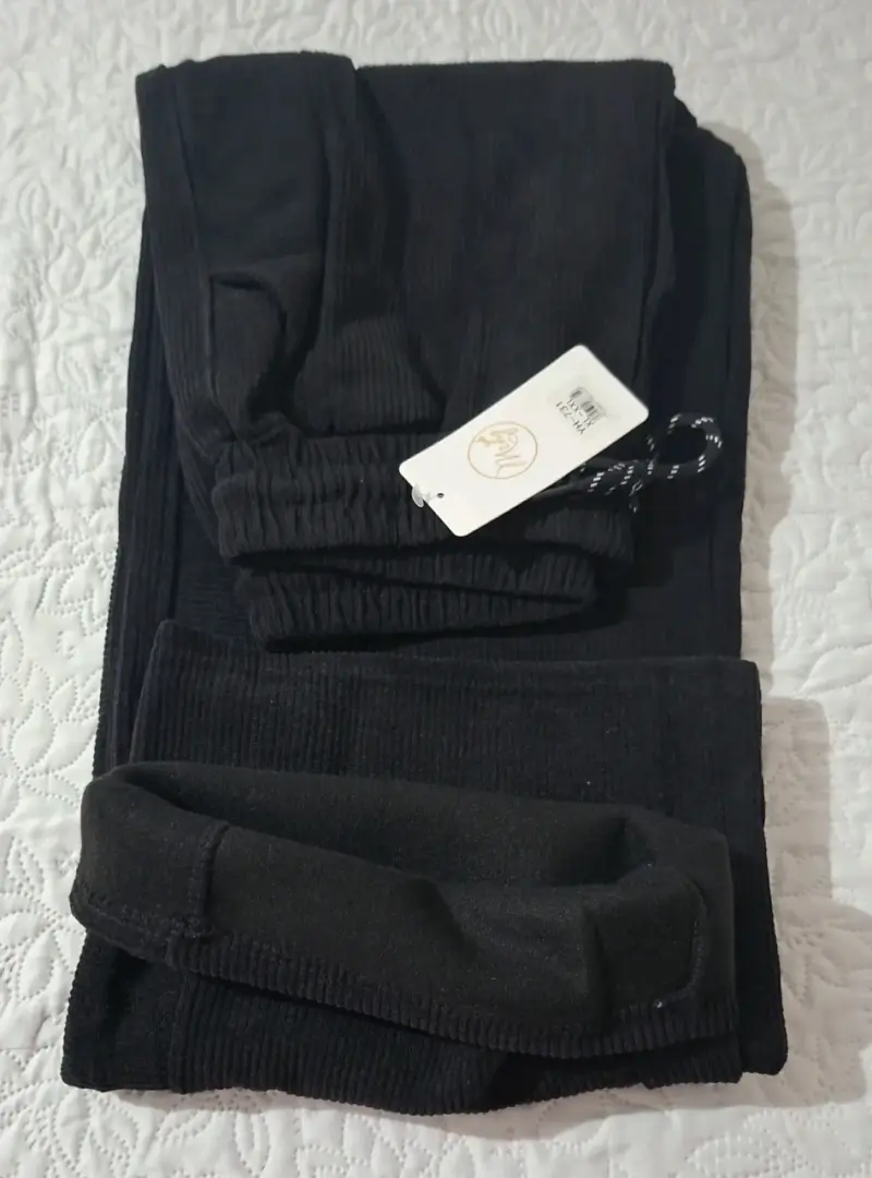 Pantalones de mujer nuevos - 1