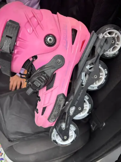 Patines en línea rosa - miniatura 1