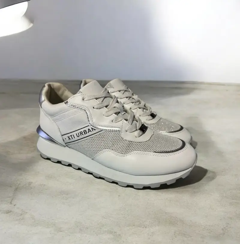 Zapatillas blancas XTI Urban - 2