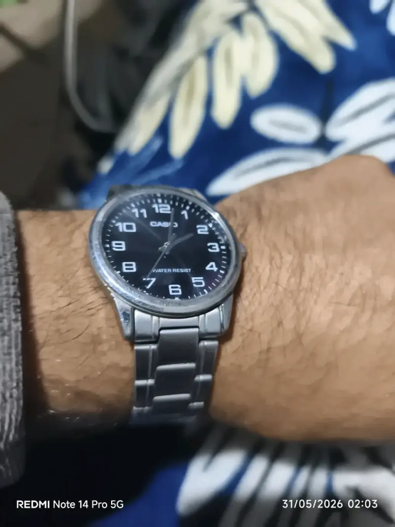 Reloj Casio plateado clásico - 3