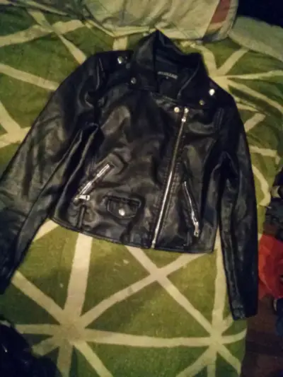 Chaqueta cuero negra mujer - miniatura 2