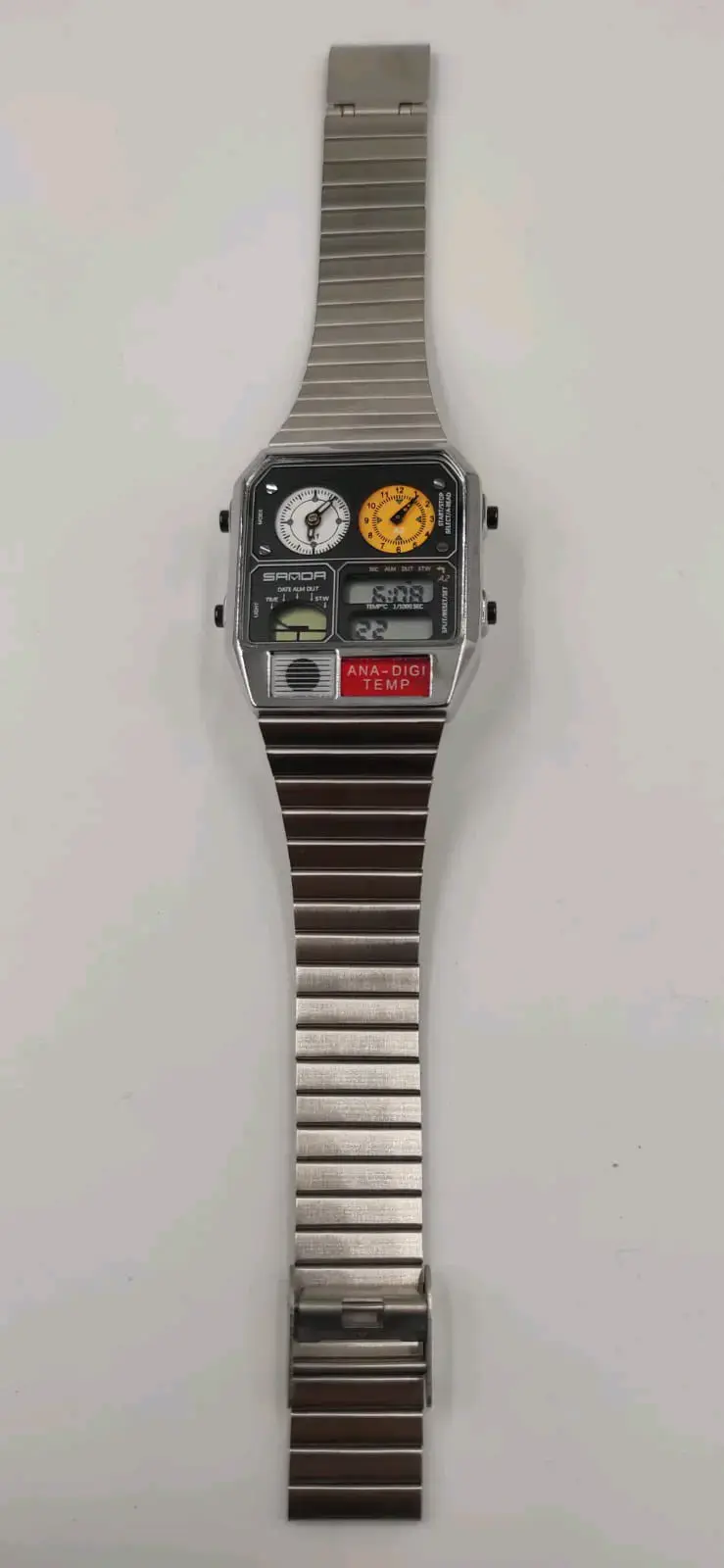 Reloj digital plateado retro vintage - 5