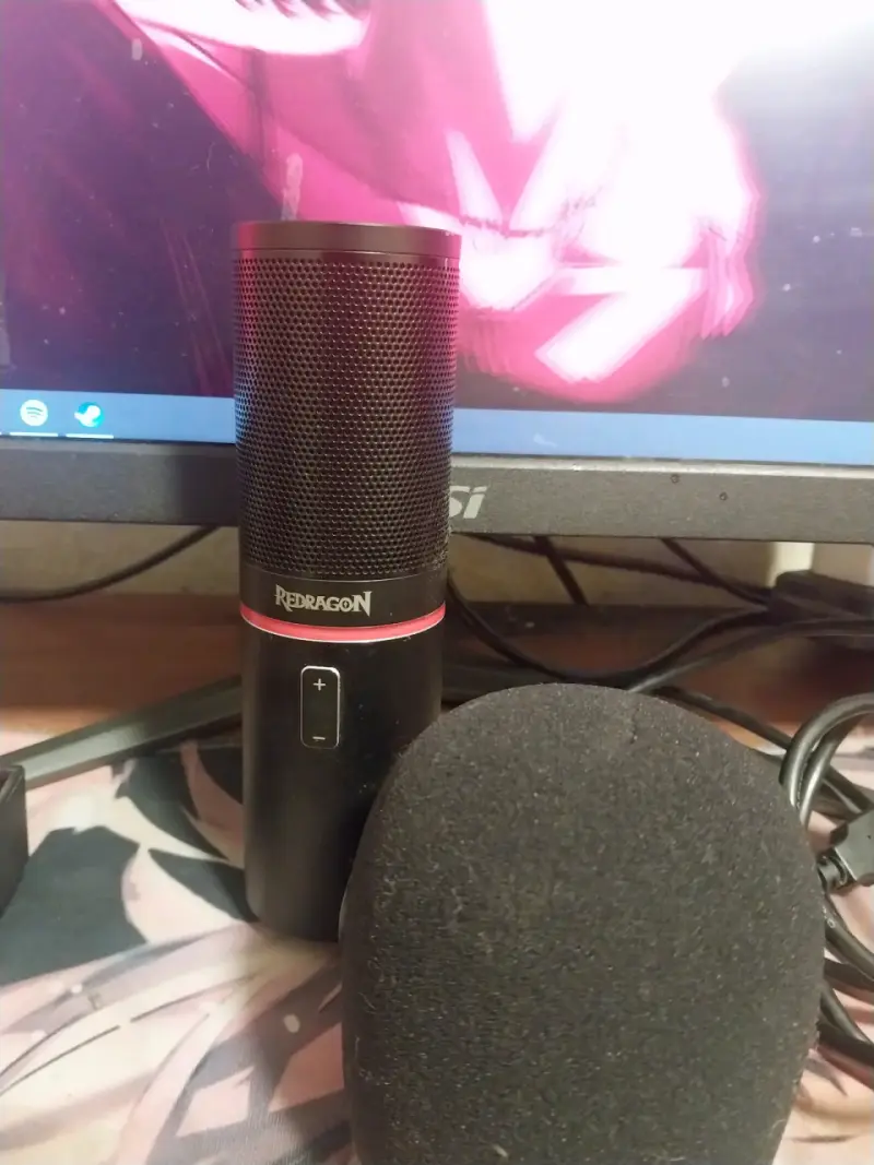Micrófono USB Redragon Blazer GM300 - 1