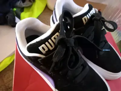 Zapatillas negras Puma - miniatura 1