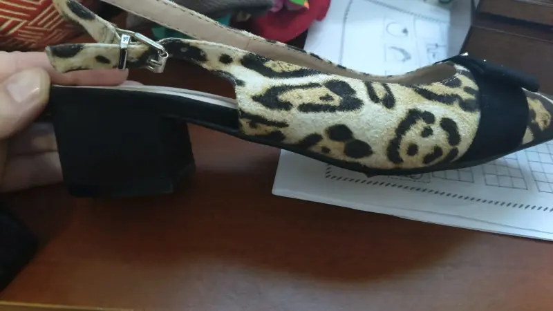 Zapatos con tacón animal print - 1