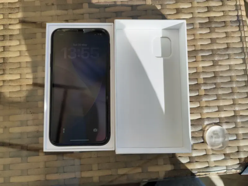 iPhone 11 (128gb) en caja original - 1