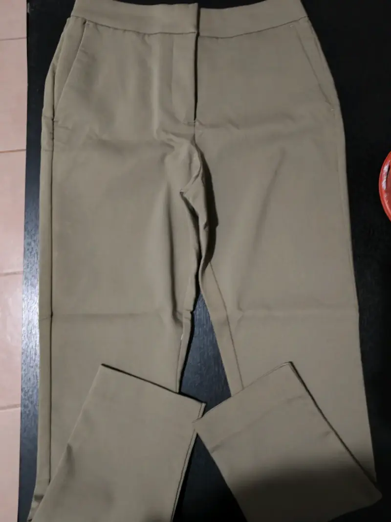Pantalones de mujer nuevos - 3