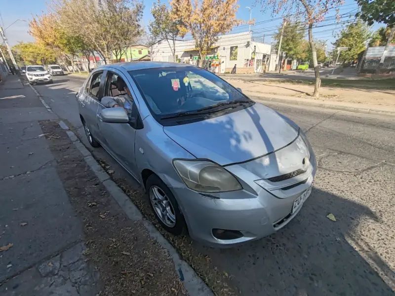 Auto usado en buen estado - 6