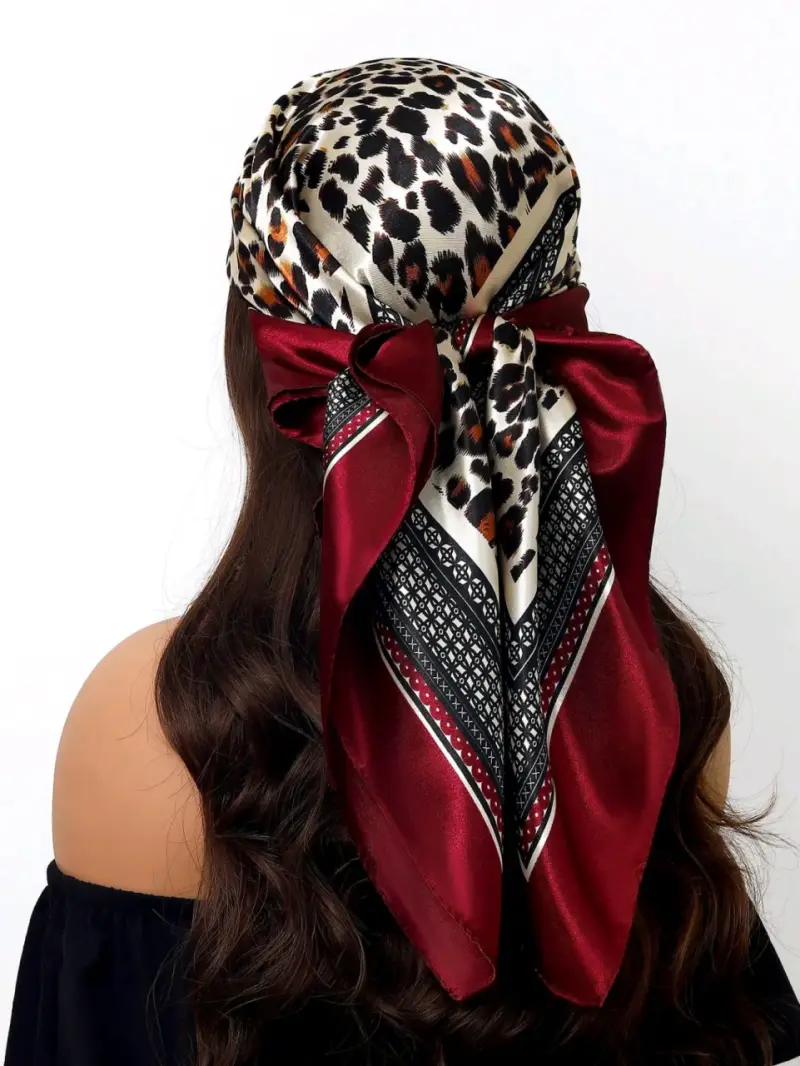 Pañuelo de seda fucsia floral - 3