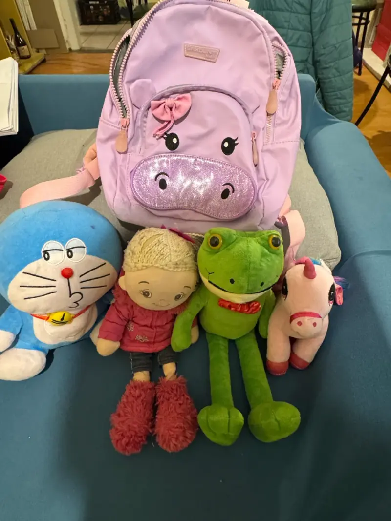 Mochila mas 4 peluches