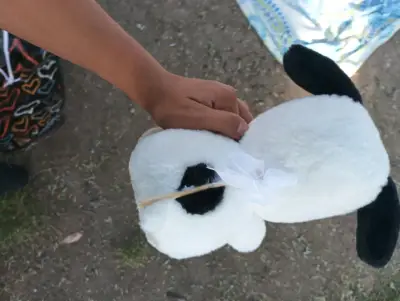 Peluche de Snoopy con mensaje de "Te amo" - miniatura 2