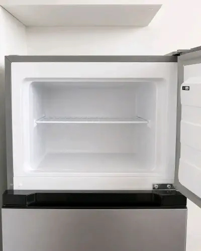 Refrigerador Midea 207lts - miniatura 1