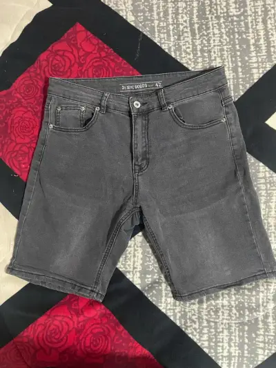 Shorts de mezclilla gris oscuro - miniatura 1