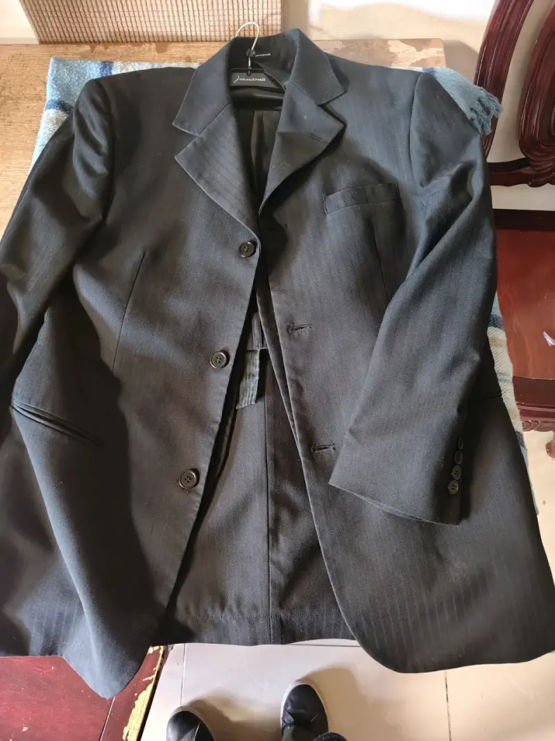 Traje formal negro con chaleco - 2