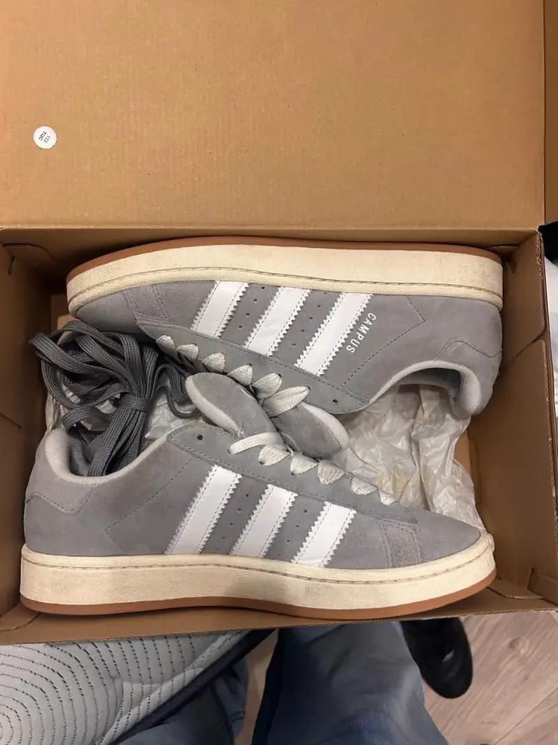 Zapatillas grises Adidas Campus - 1