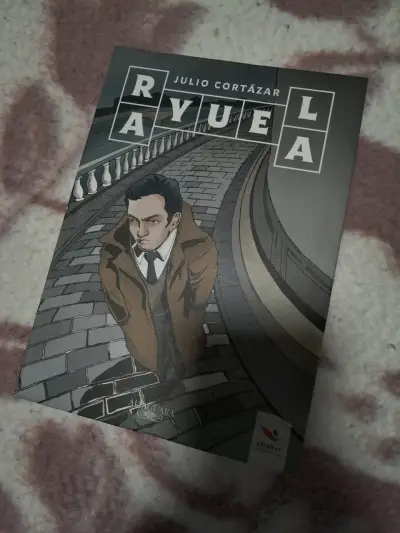 Libro Rayuela de Julio Cortázar - miniatura 1
