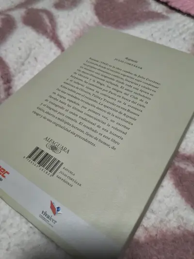 Libro Rayuela de Julio Cortázar - miniatura 2
