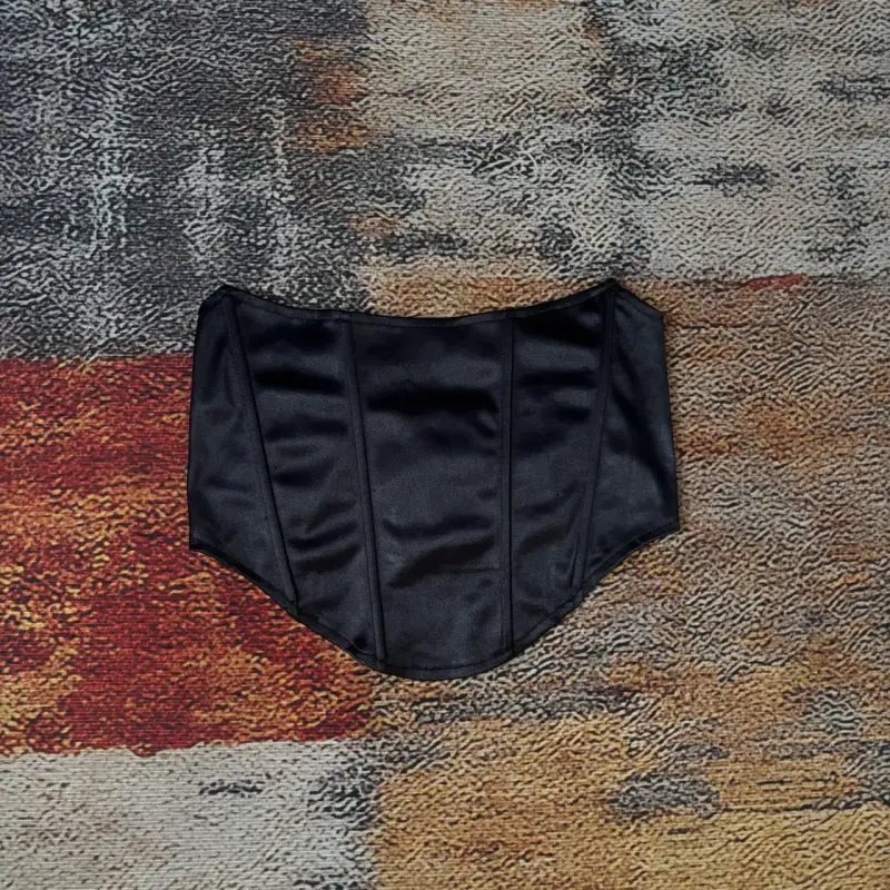 Corset negro de satén