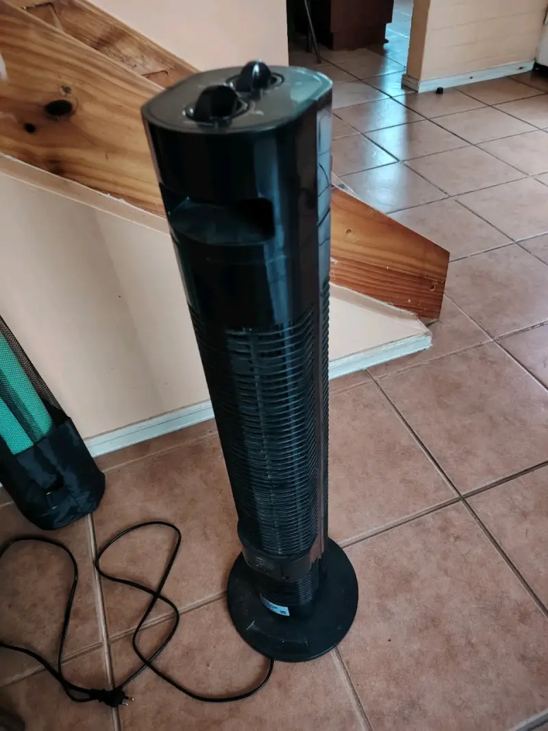 Ventilador torre Oster negro - 3