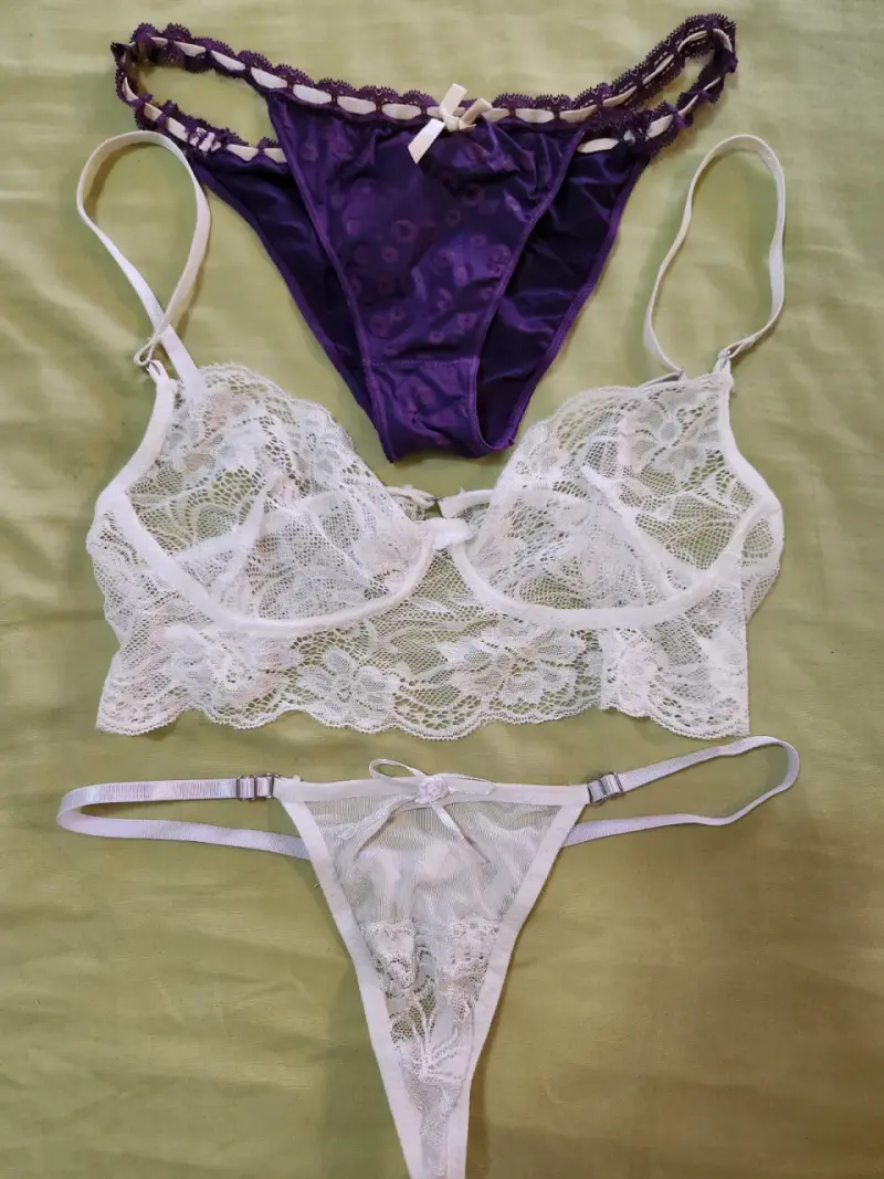 Conjunto de lencería variada - 2