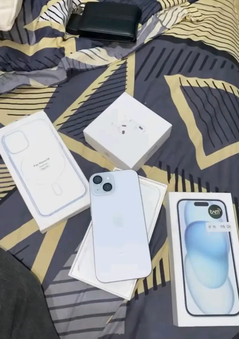 Smartphone con accesorios