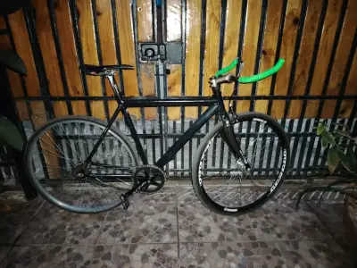 Bicicleta de ruta con horquilla carbono - miniatura 3