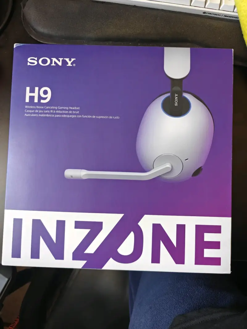 Audífonos Sony H9 Inalámbricos - 1