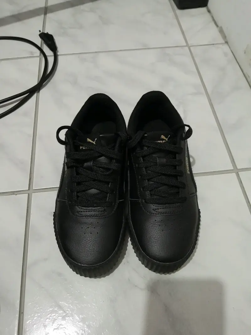 Zapatillas negras deportivas - 1