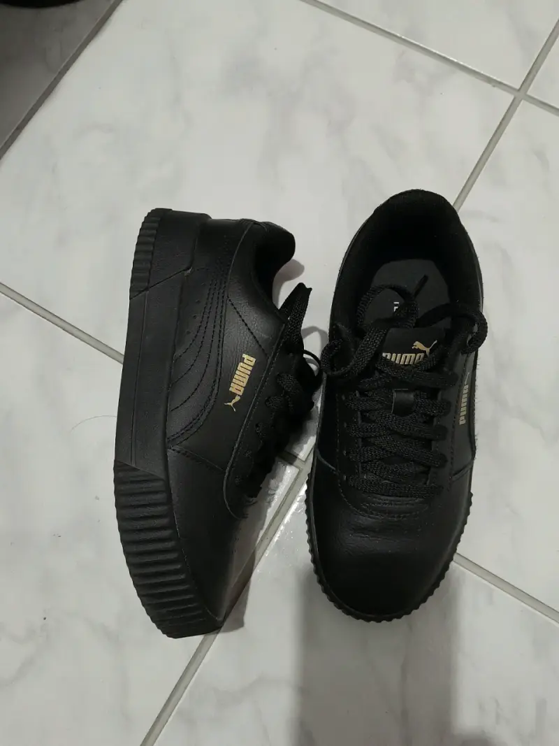 Zapatillas negras deportivas - 2