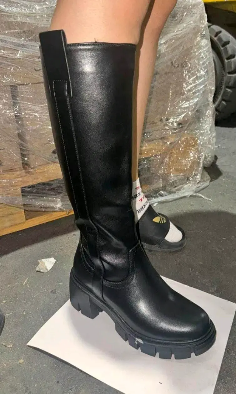 Botas negras largas - 2