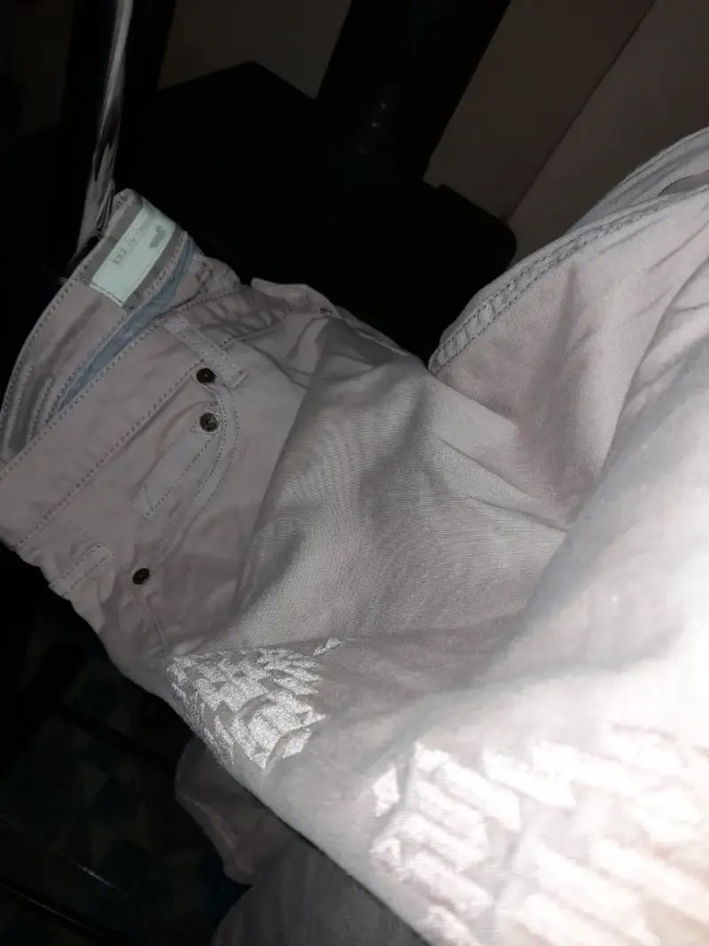 Pantalón beige de mujer - 1