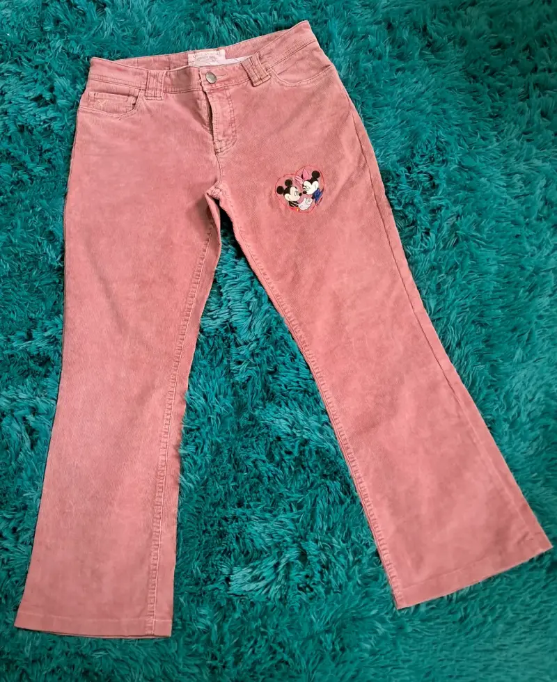 Pantalones rosados con bordado - 1
