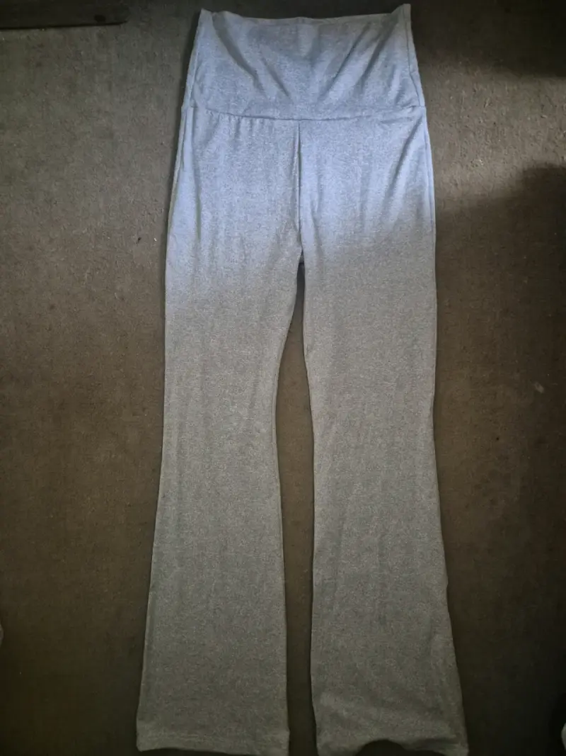 Pantalones grises acampanados buzo - 3