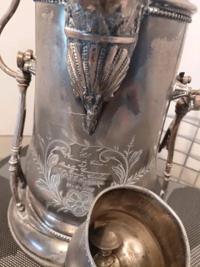 Antiguo samovar de metal - miniatura 2