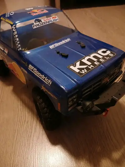 Camioneta Rc Crawler  Red Bull - miniatura 2