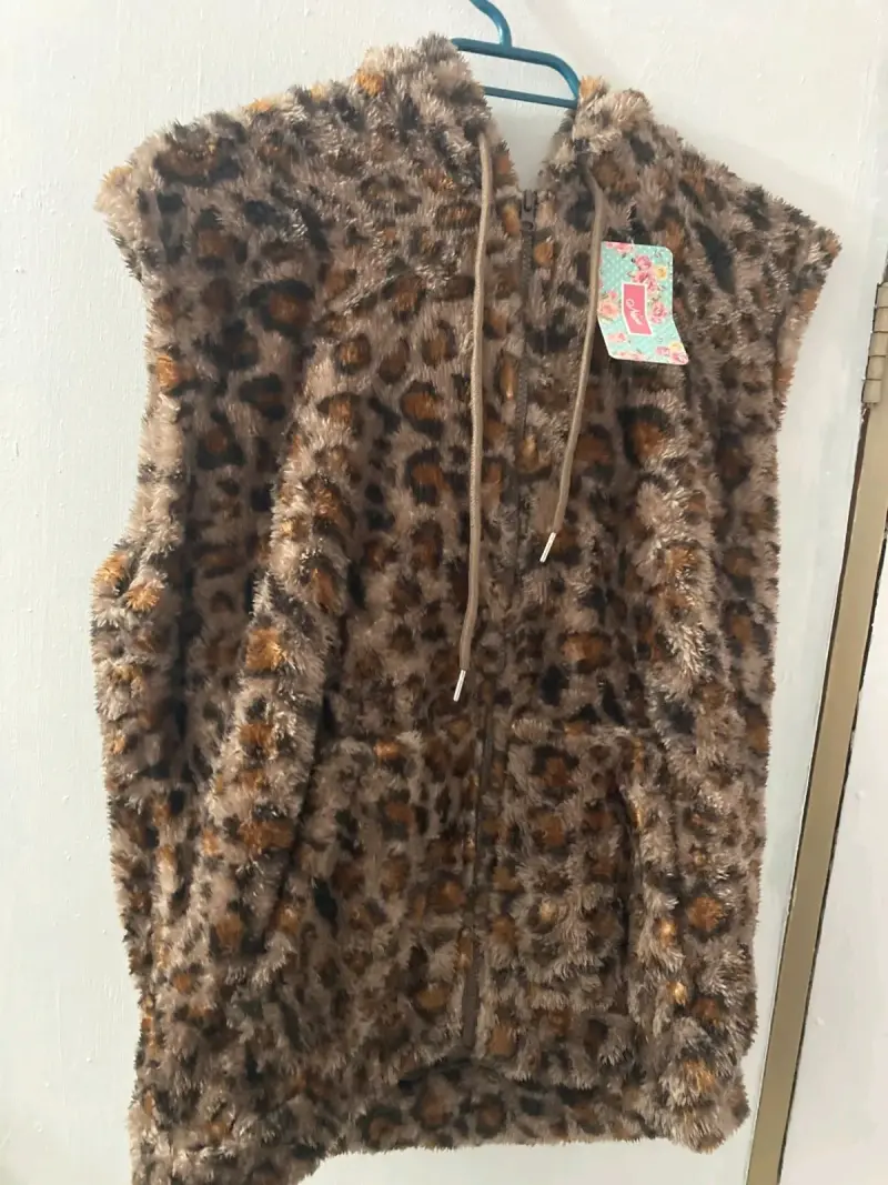 Chaleco peludo animal print