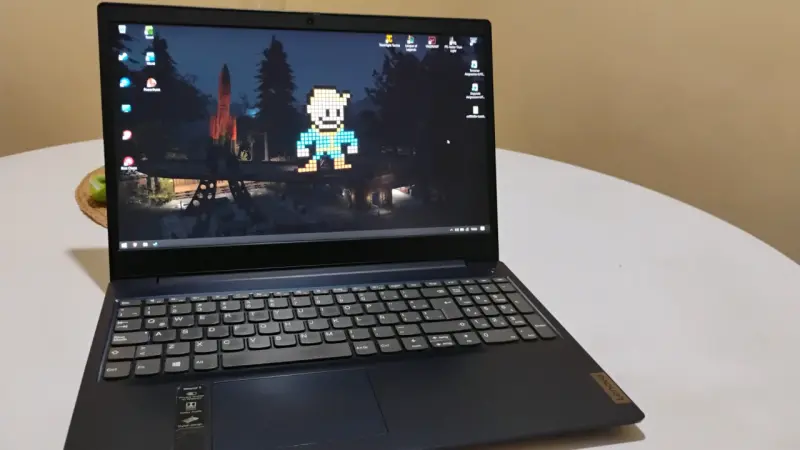 Laptop Lenovo 14 pulgadas - 1